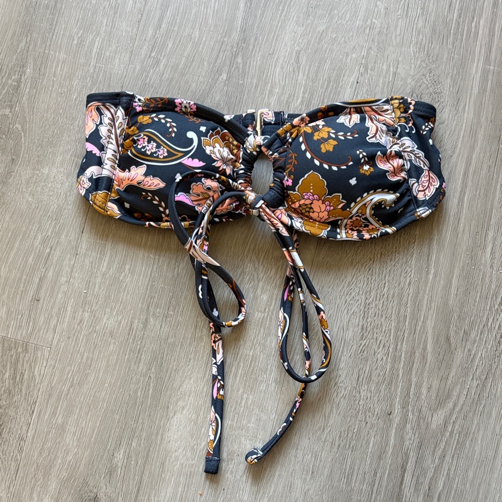 Xhilaration Black Floral Paisley Strapless Bandeau Top